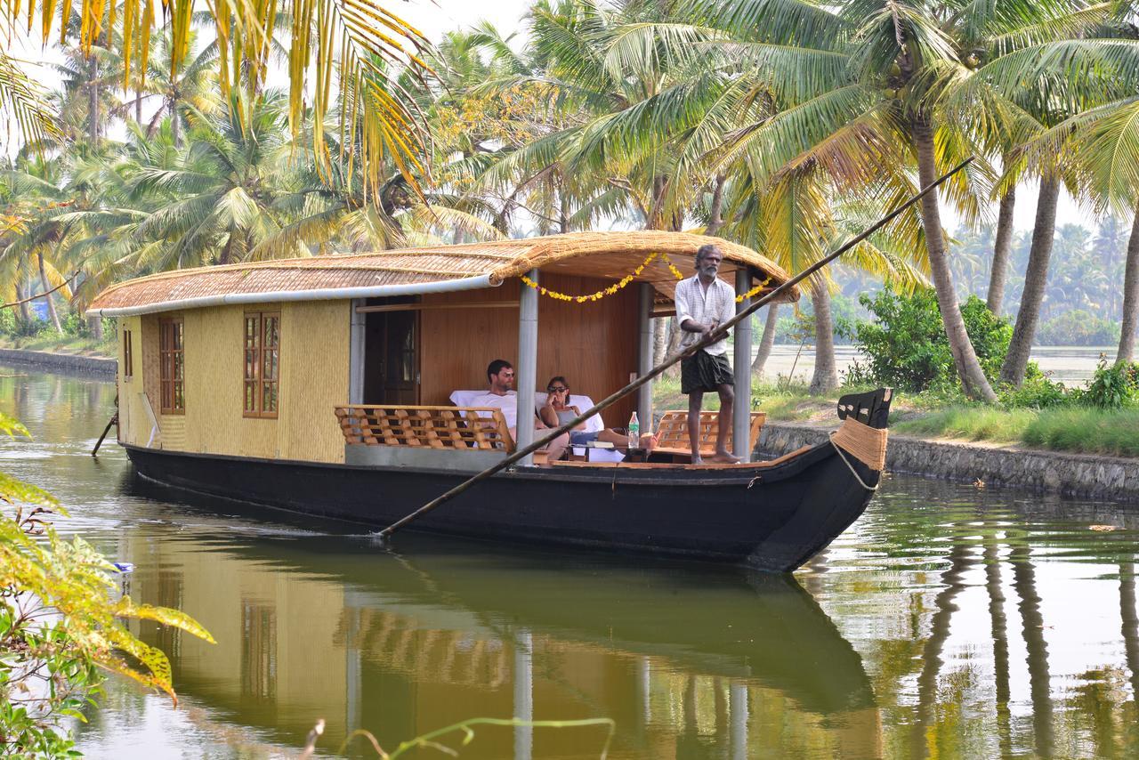 Breeze Backwater Homes Kochi Esterno foto